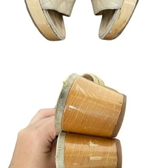 AUTHENTIC VINTAGE CHANEL BEIGE LEATHER SILVER TURNLOCK WOOD CLOGS SIZE 39 - Picture 5 of 6